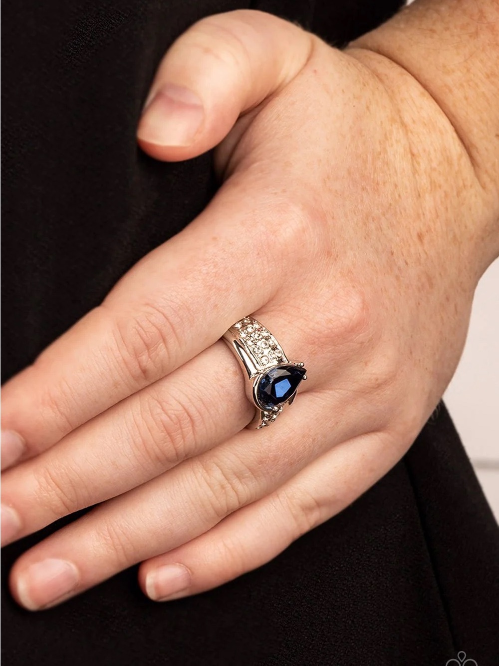 ❤️‍🔥5/$25❤️‍🔥 Dive Into Oblivion Blue Ring